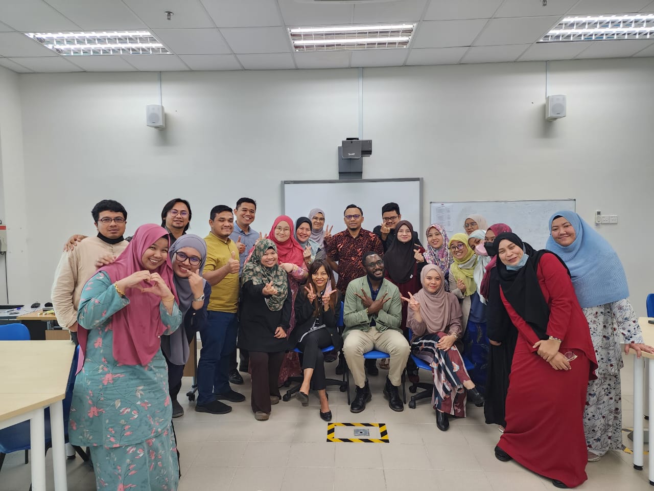 Fun and Engaging Teaching and Learning Workshop with English Language Fellow